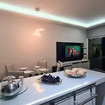 Flat-Apartamento- Moderno E Lindo - Vista Beira Mar